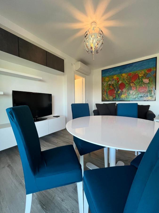 Scaramuzza 7 Apartment Grado Bagian luar foto